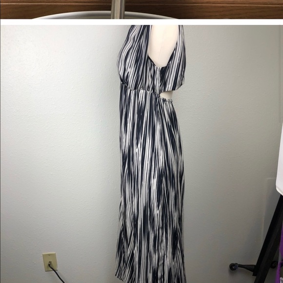 Maternity dress, size small - Picture 2 of 6